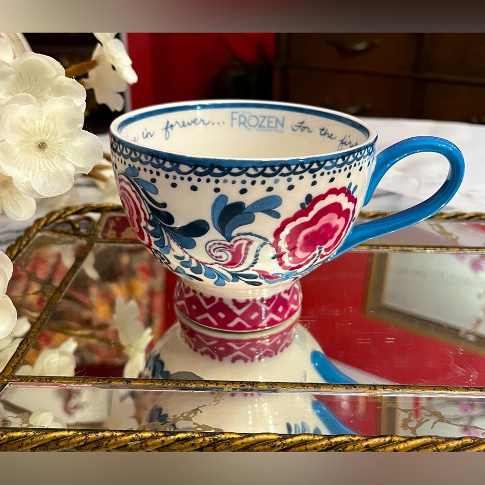 Disney Frozen The Broadway Musical Rosemaling Town of Arendelle Lrg Floral Mug